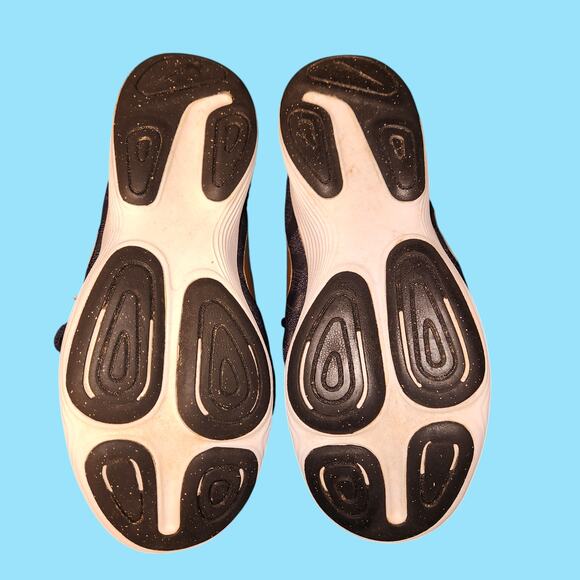 Nike Revolution 4 Running Shoes - Picture 6 of 6